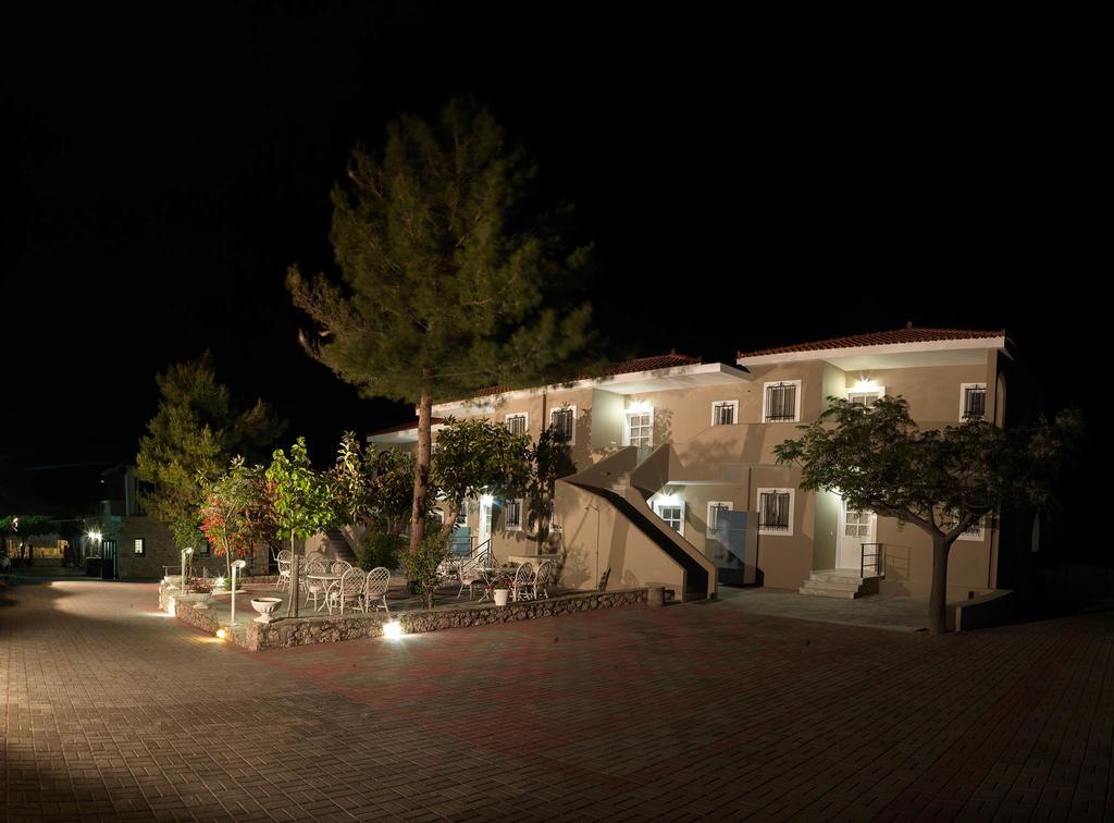 Epavlis Beach Resort بورتو خيلي المظهر الخارجي الصورة